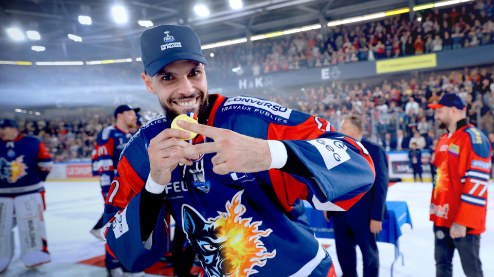 "Tourner une page" : Adel Koudri quitte les Br&ucirc;leurs de Loups apr&egrave;s neuf saisons