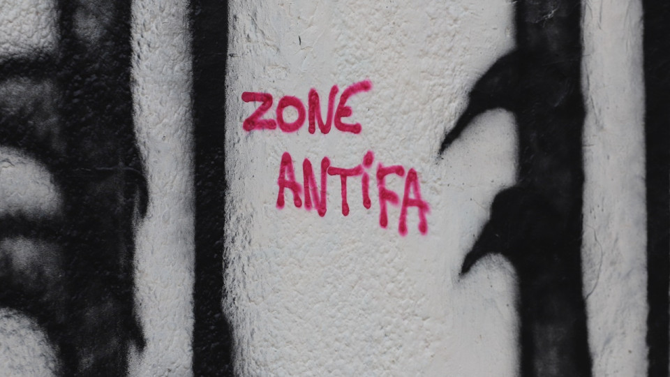 Soir&eacute;e antifasciste &agrave; Grenoble : RN et UDR accusent la mairie de "complaisance" avec l&rsquo;ultra-gauche
