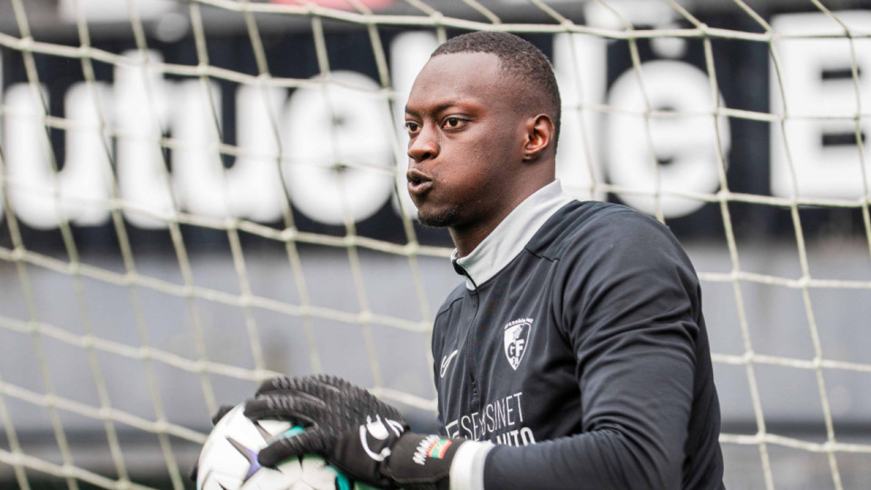 Mercato : le gardien Mamadou Diop quitte Grenoble pour rejoindre l&rsquo;AJ Auxerre