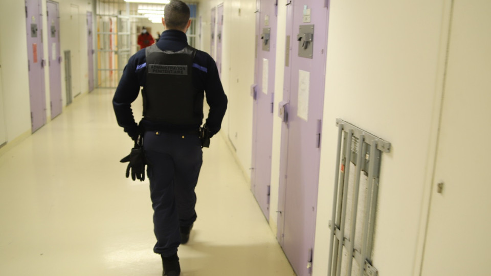 Prison de Grenoble-Varces : un surveillant faisait entrer cannabis, t&eacute;l&eacute;phones et produits interdits pour des d&eacute;tenus