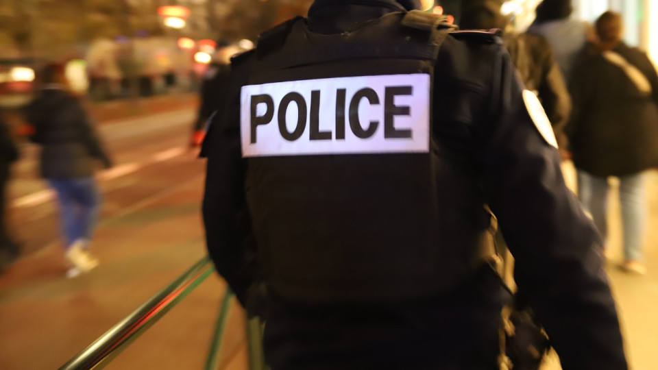 Grenoble : un homme de 79 ans interpell&eacute; apr&egrave;s avoir menac&eacute; son voisin avec un fusil