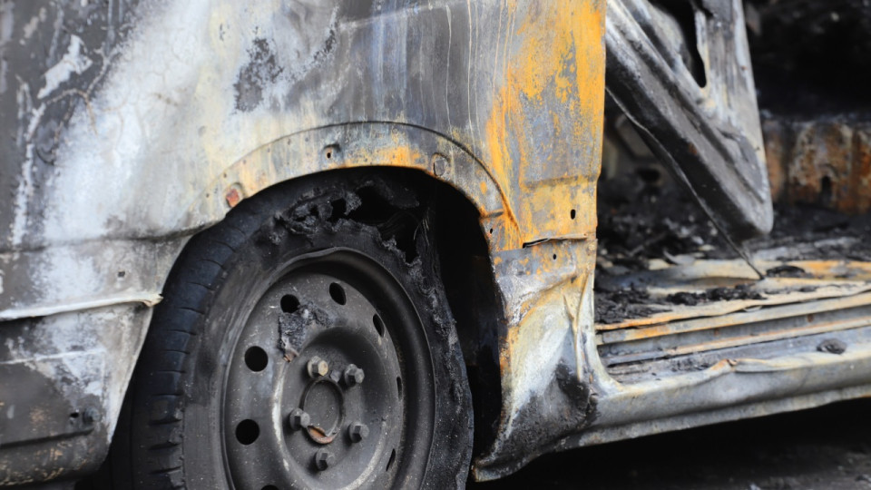 Vif : six autocars Keolis d&eacute;truits par les flammes, une voiture retrouv&eacute;e dans le d&eacute;p&ocirc;t
