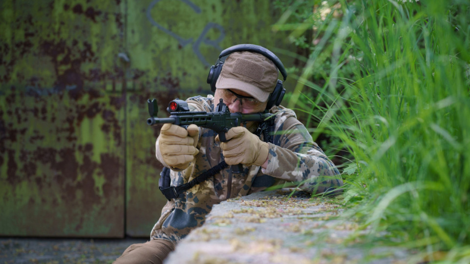 Grenoble : des joueurs de football amateur vis&eacute;s par des tirs de paintball apr&egrave;s un match