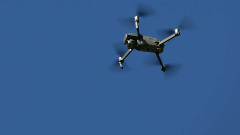 Grenoble : un drone capable de soulever 100 kg utilis&eacute; sur le chantier de la Bastille