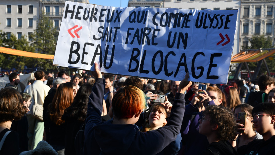 Is&egrave;re : cinq lyc&eacute;ens partent &agrave; Paris pour interpeller les parlementaires sur Parcoursup et l'&eacute;tat de leurs &eacute;tablissements