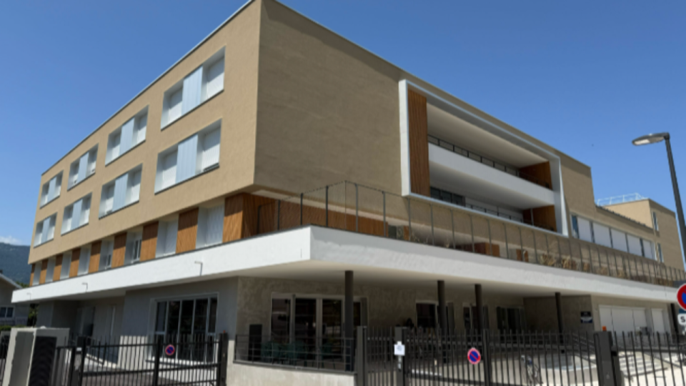 Gi&egrave;res : repas sans aide, hygi&egrave;ne d&eacute;faillante&hellip; quinze familles alertent sur un Ehpad