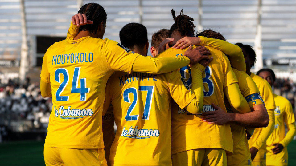 Amiens-GF38 : Grenoble retrouve le sourire au bout du suspense (2-3) Amiens-GF38 : Grenoble retrouve le sourire au bout du suspense (2-3)