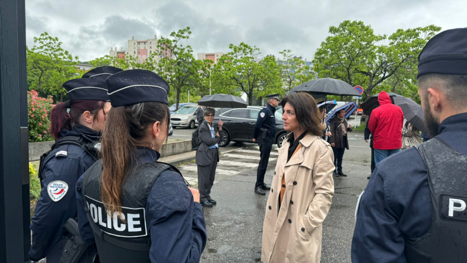 Échirolles : la préfète de l’Isère s’est rendue dans l’école menacée par un point de deal