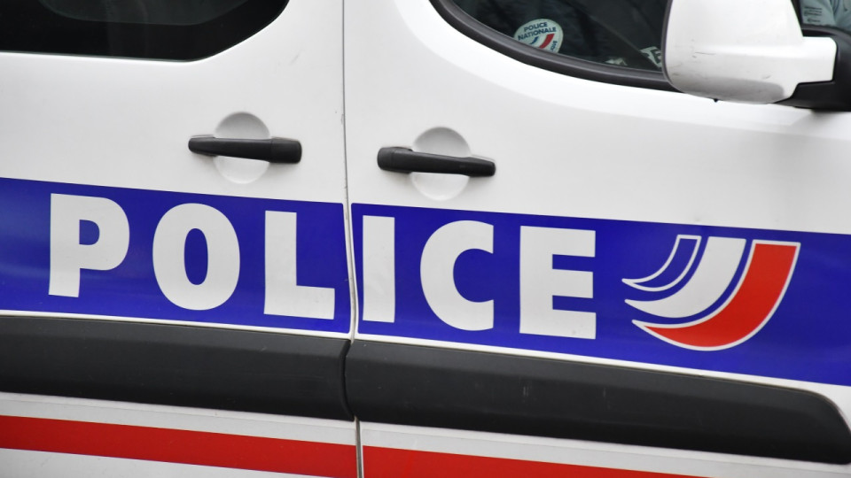 Grenoble : il tente de faire capoter une arrestation puis fait tomber une arme à feu Grenoble : il tente de faire capoter une arrestation puis fait tomber une arme à feu