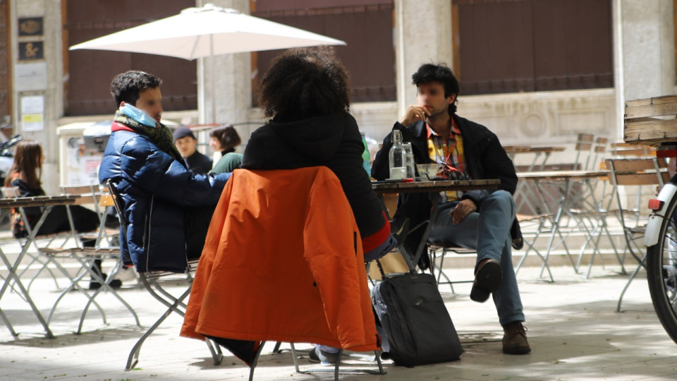 Grenoble : la mairie annonce un nouveau règlement pour les terrasses