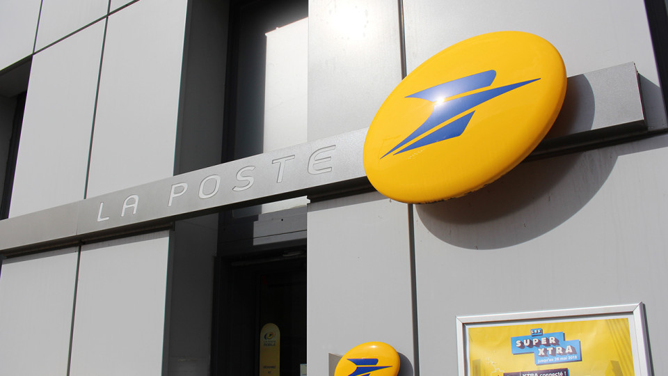 Grenoble : La Poste Jean-Perrot rouverte au public apr&egrave;s deux ans de fermeture suite &agrave; des d&eacute;gradations
