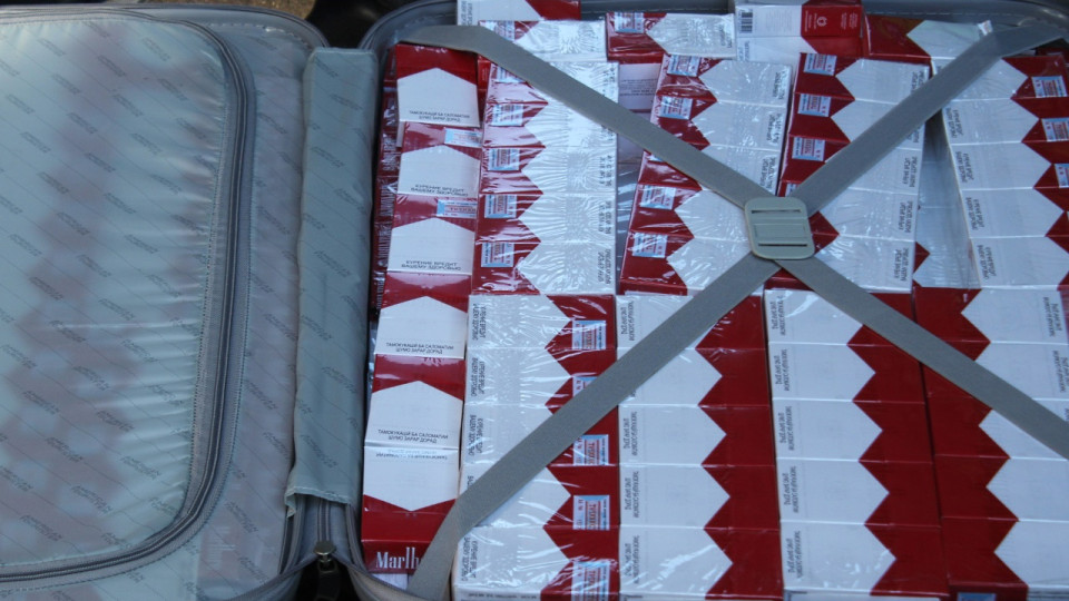 Les policiers grenoblois tombent sur un gros stock de tabac et cigarettes de contrebande Les policiers grenoblois tombent sur un gros stock de tabac et cigarettes de contrebande