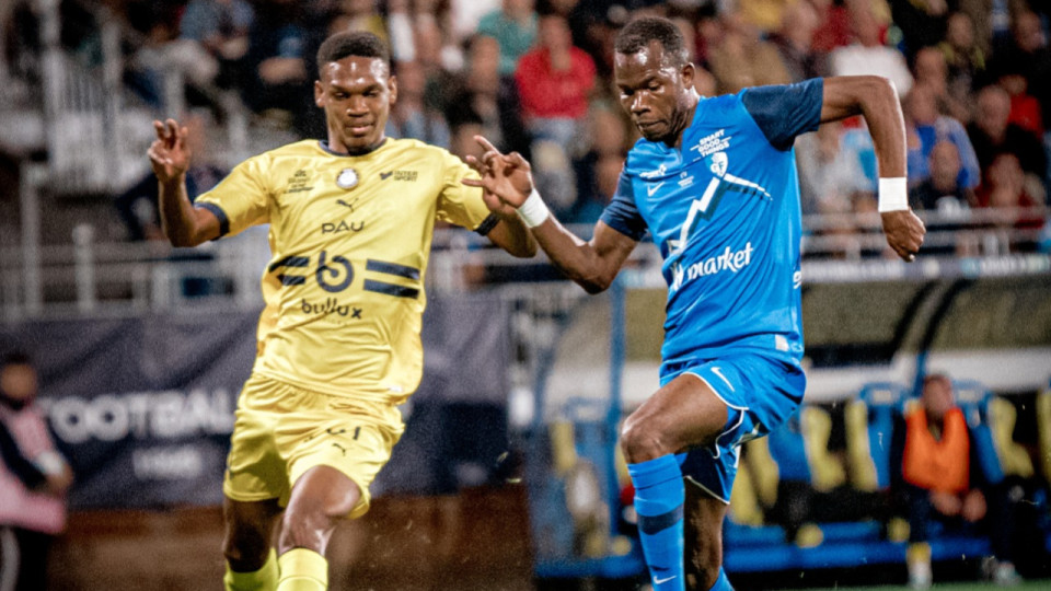 Pau-GF38 : Grenoble pris à son propre jeu s'incline pour la première fois (3-2)