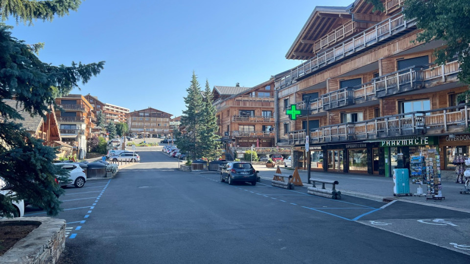 Près de Grenoble : ils volaient les motos des touristes dans les stations de ski