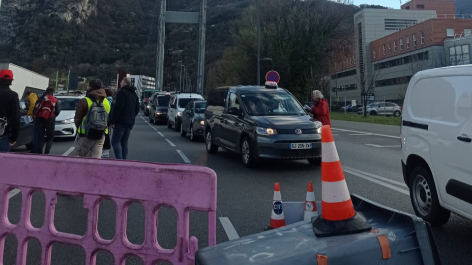 Réforme des retraites : des barrages filtrants à Grenoble ce lundi matin