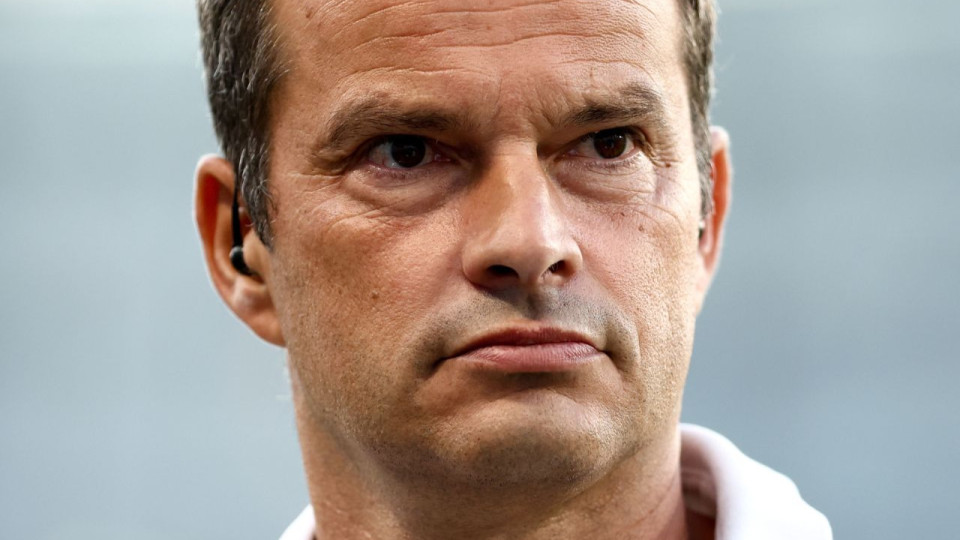 Vincent Hognon bientôt viré ? Le coach du GF38 dénonce des "bruits de caniveau" Vincent Hognon bientôt viré ? Le coach du GF38 dénonce des "bruits de caniveau"